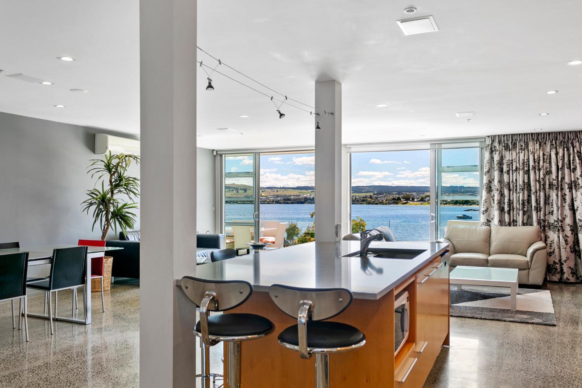 Waimahana Apartments Taupo Luaran gambar